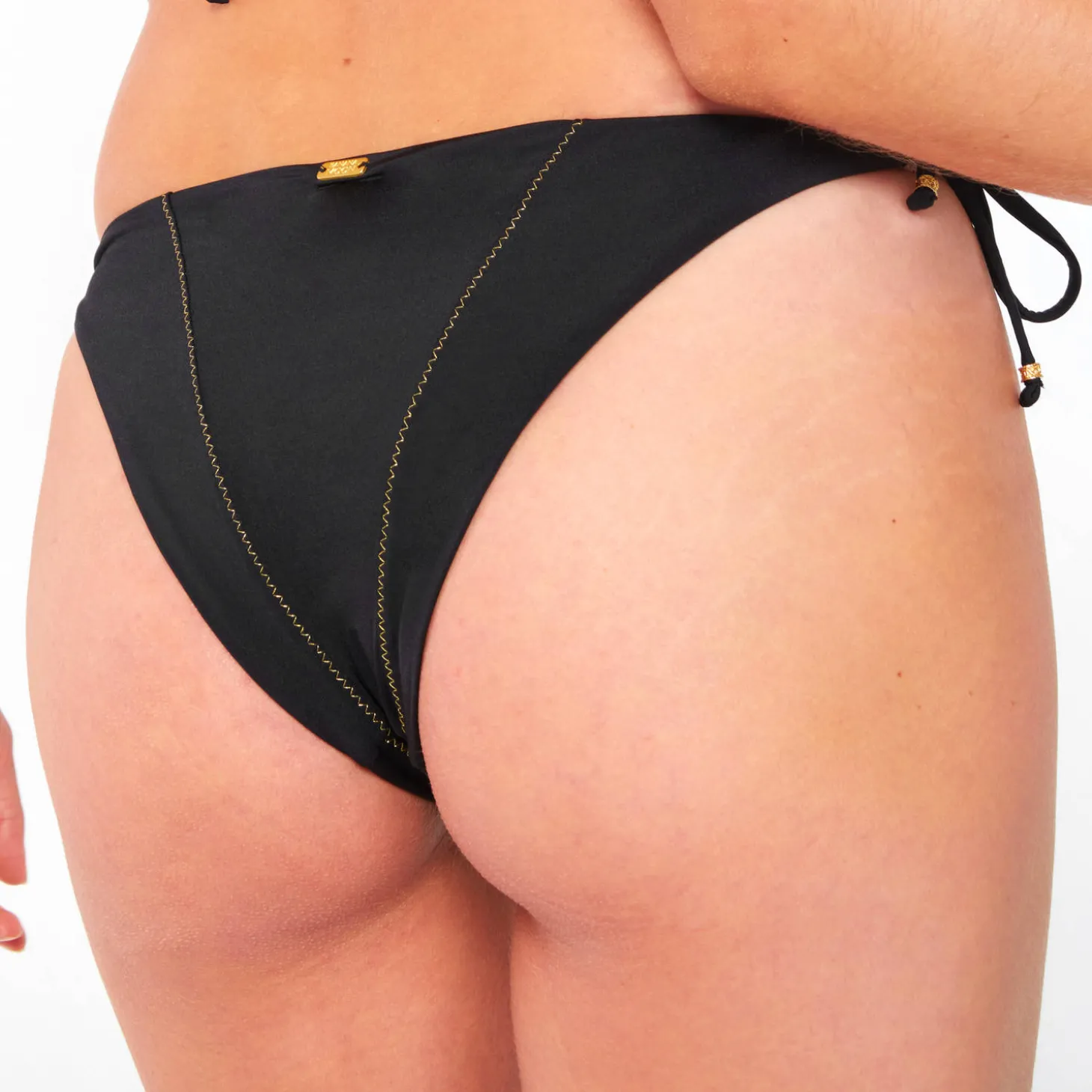 Bas De Maillot De Bain Slip Ficelles Isha