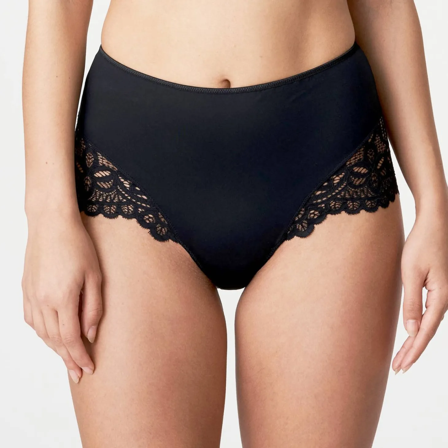 Culotte Haute En Dentelle