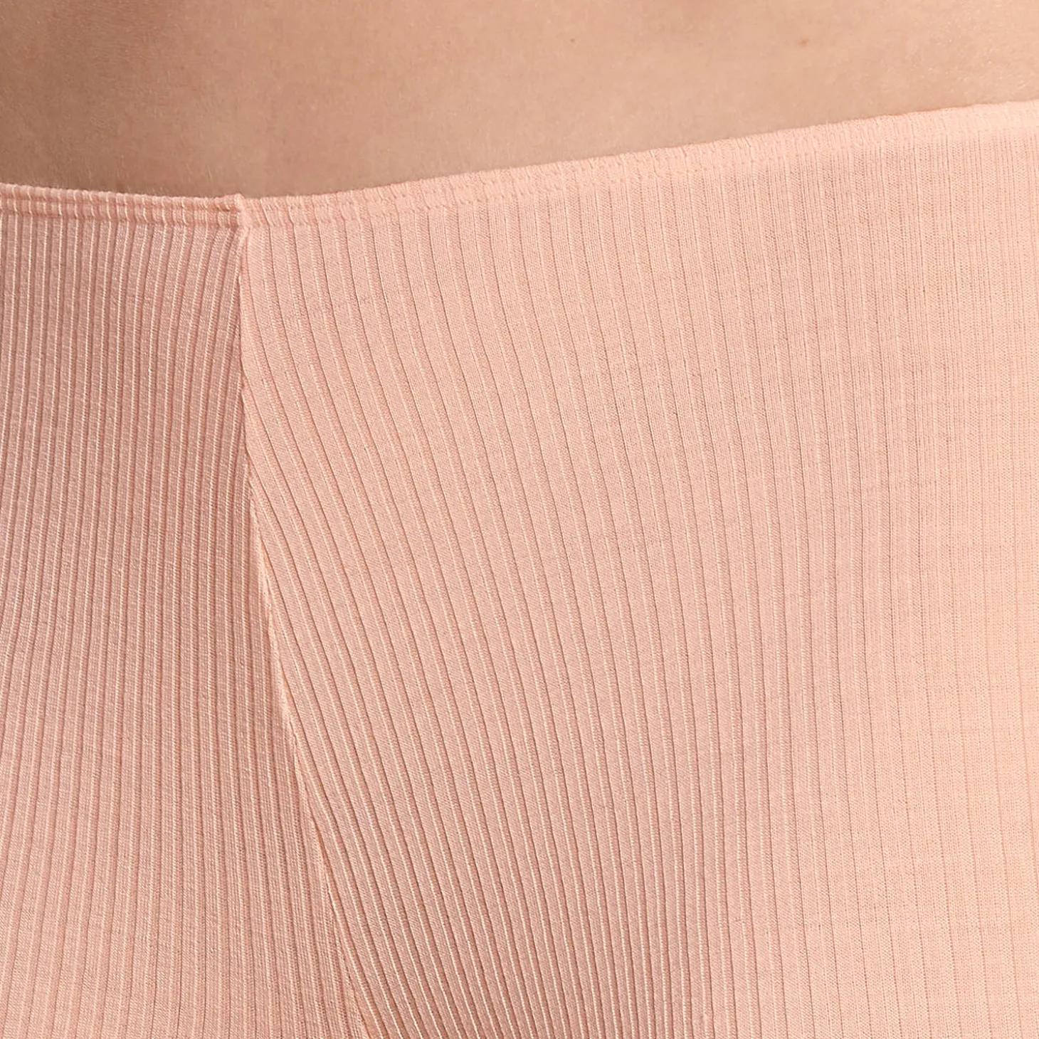 Short En Laine Et Soie