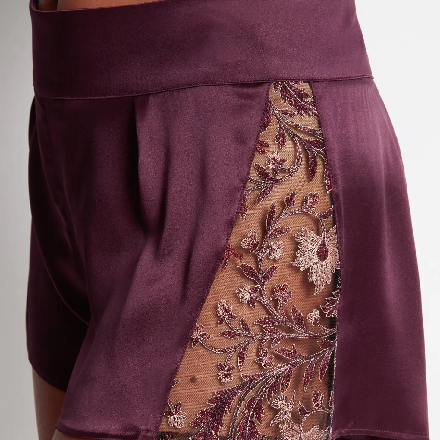 Short En Soie
