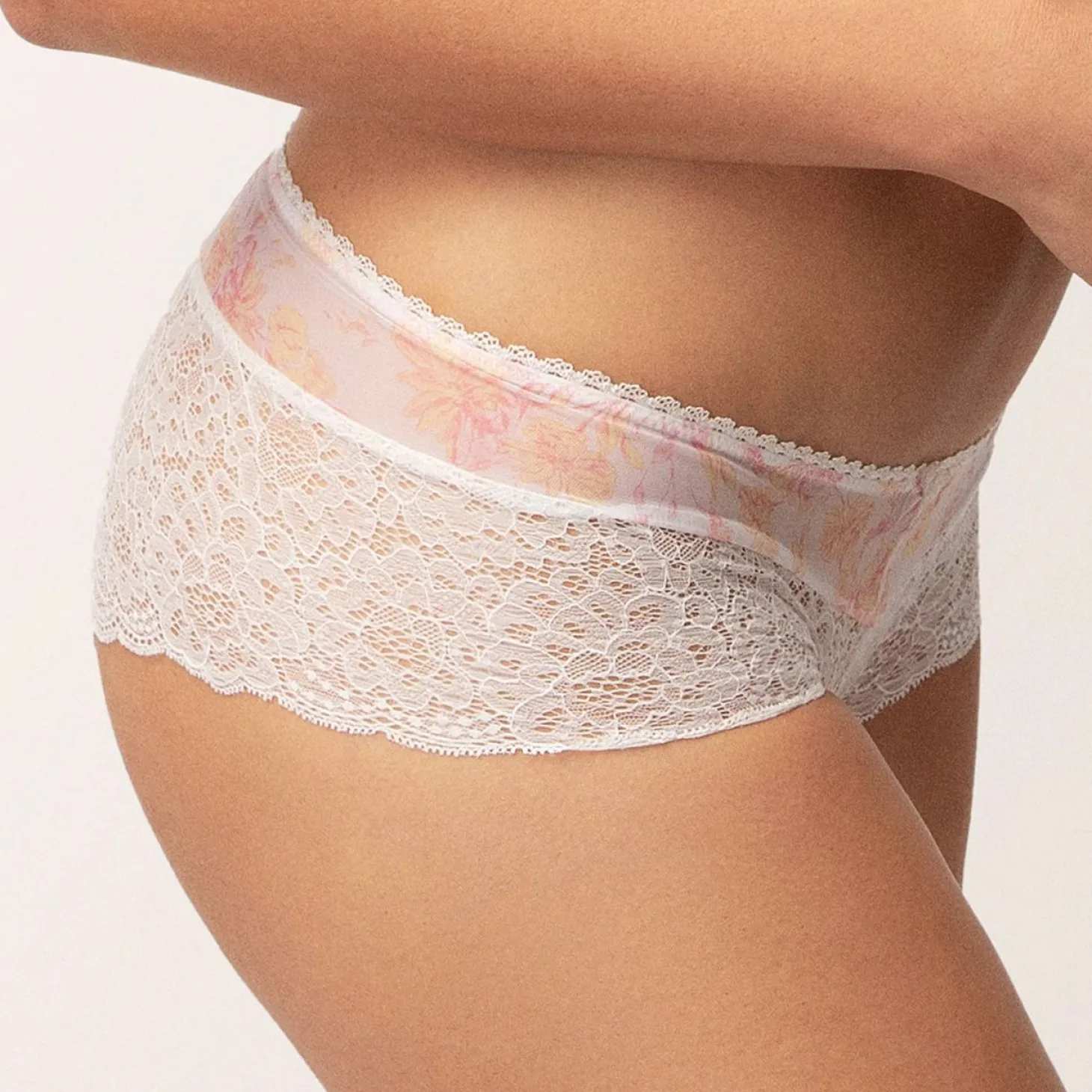 Shorty En Dentelle