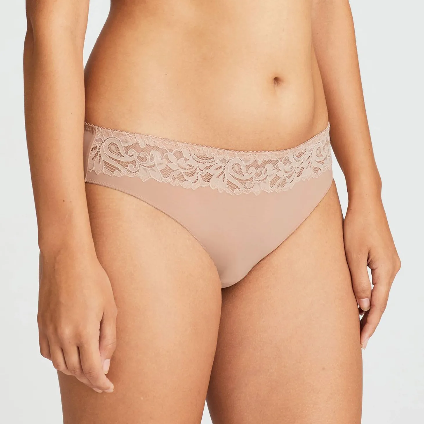 Slip Brésilien En Dentelle
