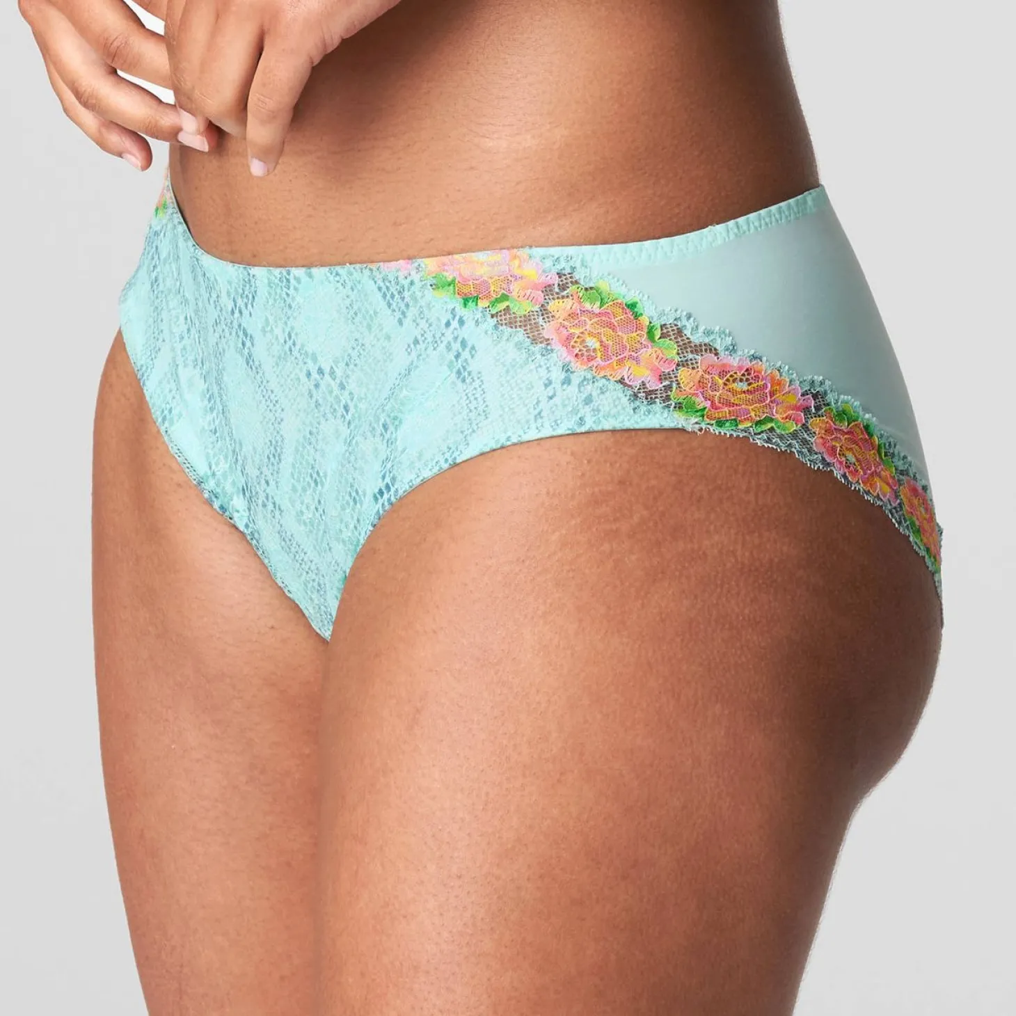 Slip Brésilien En Dentelle