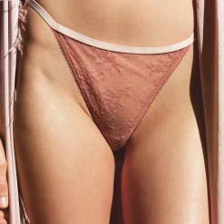 Slip Charlotte En Dentelle