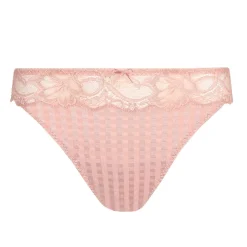 String Dentelle