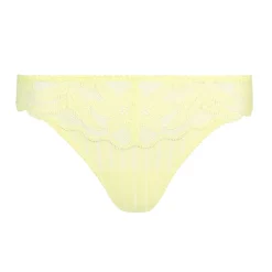 String En Dentelle