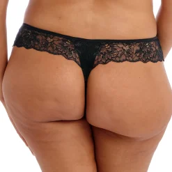 String En Dentelle