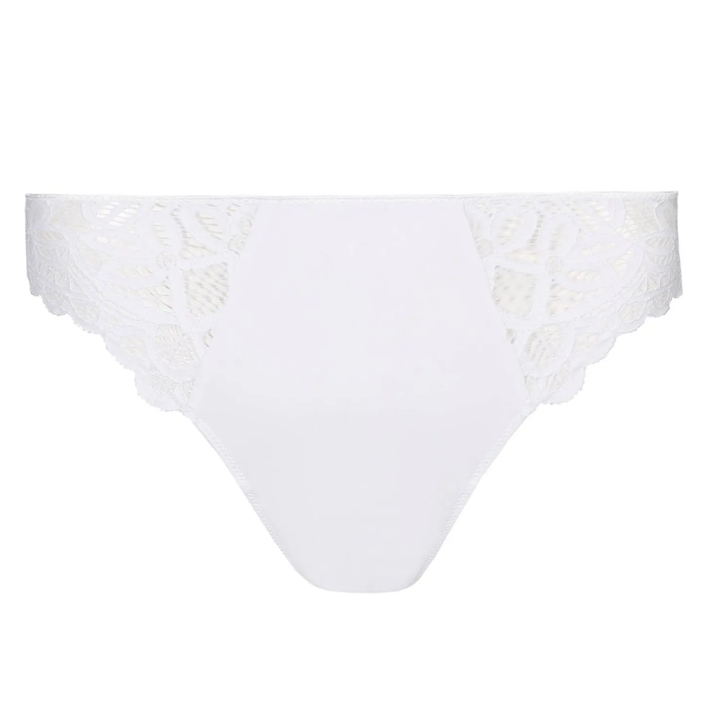 String En Dentelle