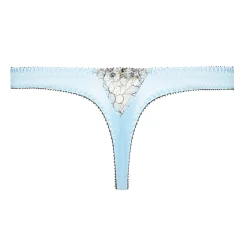 String En Dentelle