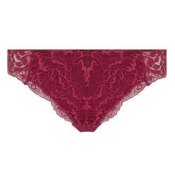 String En Dentelle
