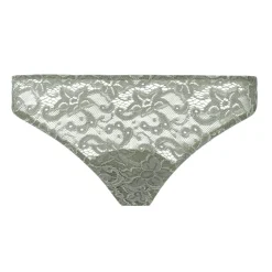 String En Dentelle