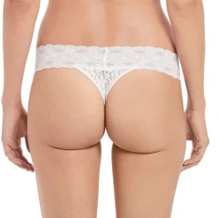 String En Dentelle