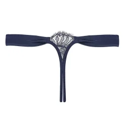 String En Dentelle