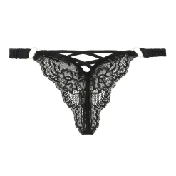 String En Soie Et Dentelle