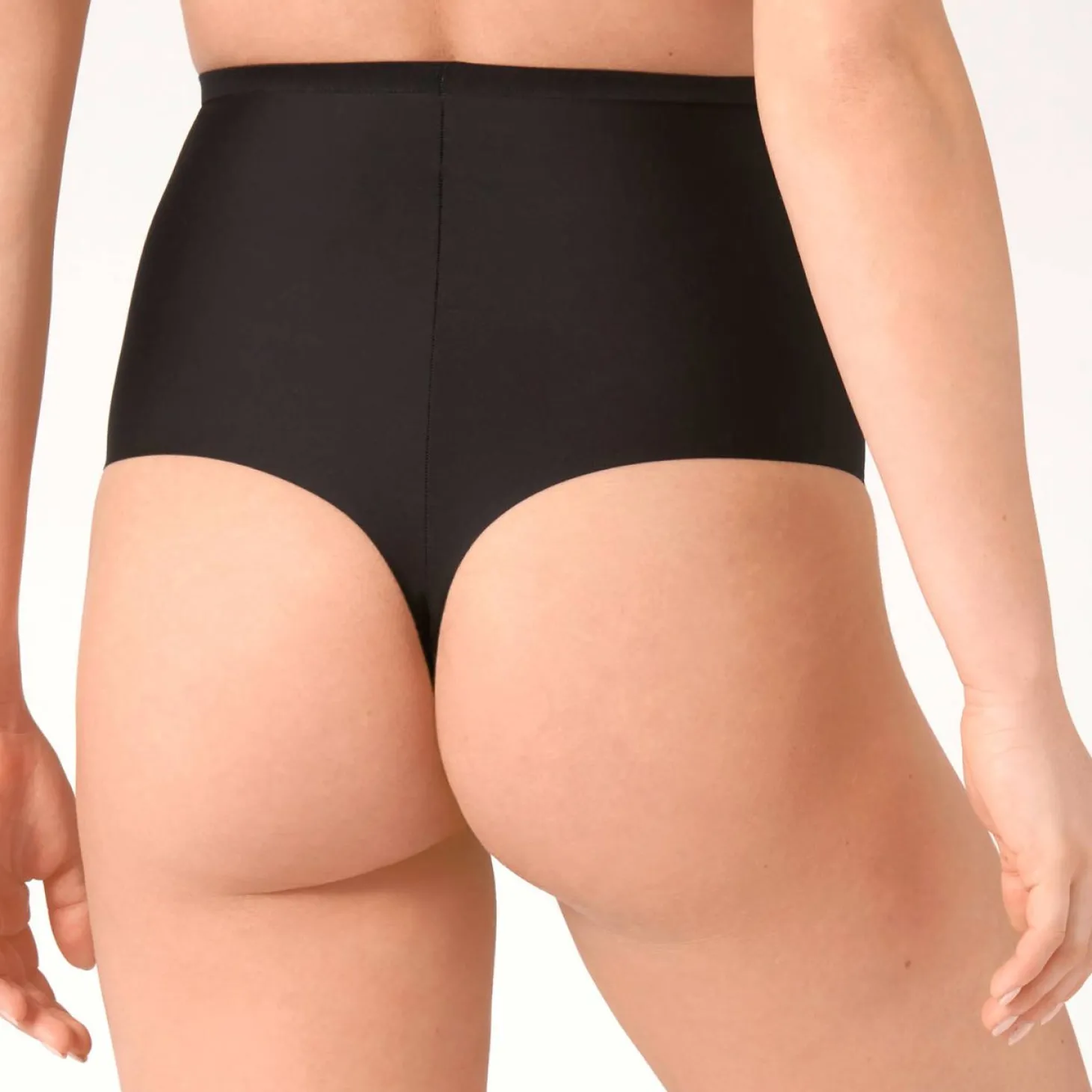 String Taille Haute Sculptant